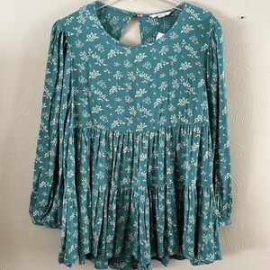 NWT American Eagle Tiered Top green with flower design open back area size M